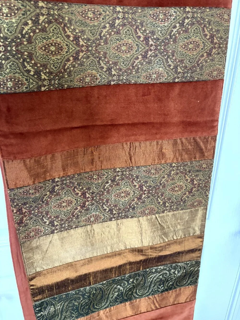 Crate & Barrel Kingsbury Table Runner 90